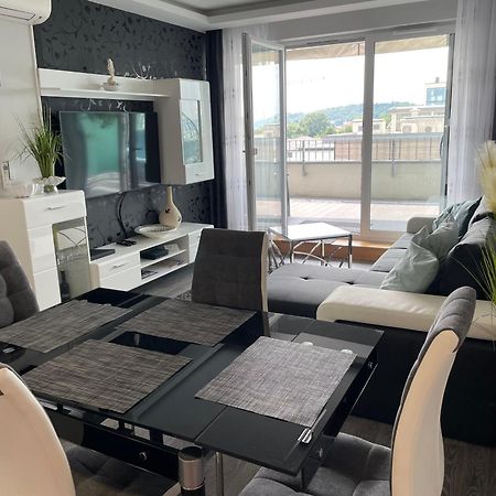 Silver Gray Appartment Balatonlelle Bagian luar foto