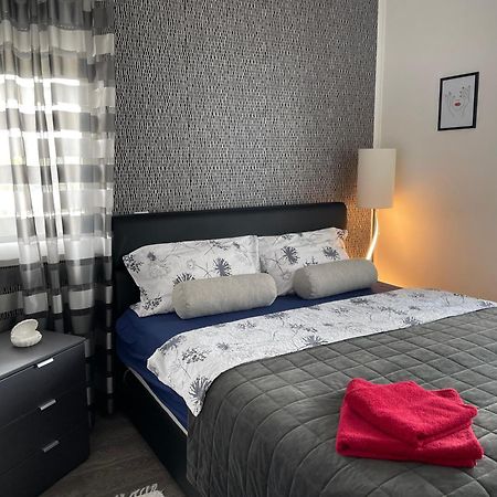 Silver Gray Appartment Balatonlelle Bagian luar foto