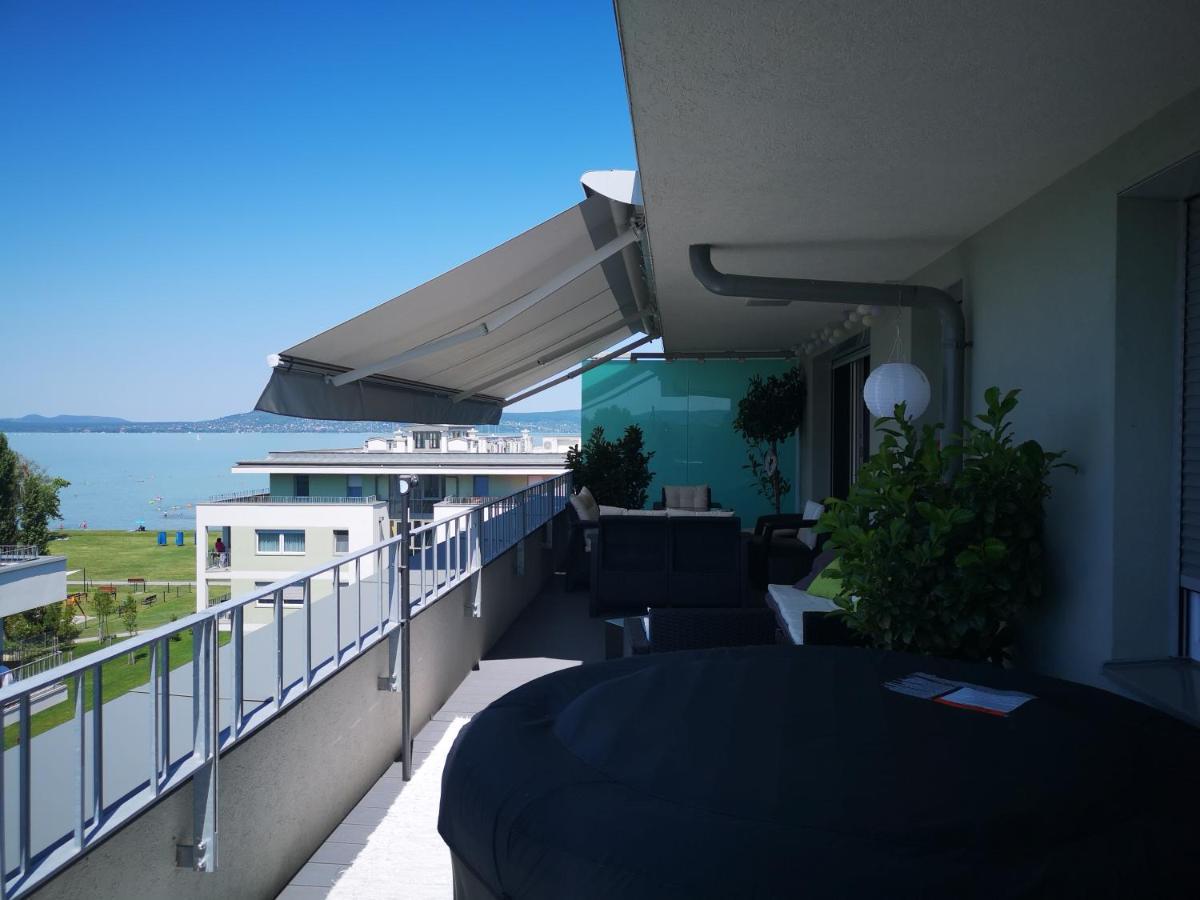 Silver Gray Appartment Balatonlelle Bagian luar foto
