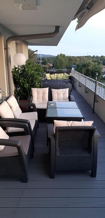 Silver Gray Appartment Balatonlelle Bagian luar foto